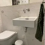 Stunning Authentic Renovated I Near Lakes & Metro