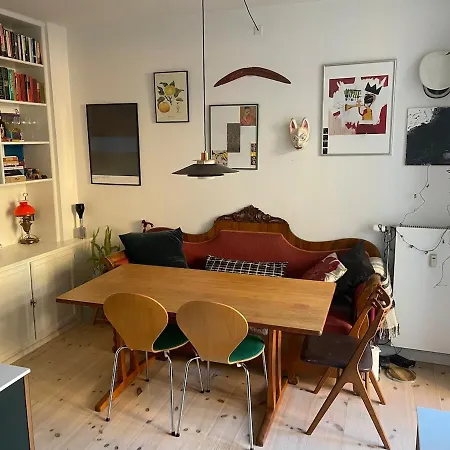 Stunning Authentic Renovated I Near Lakes & Metro