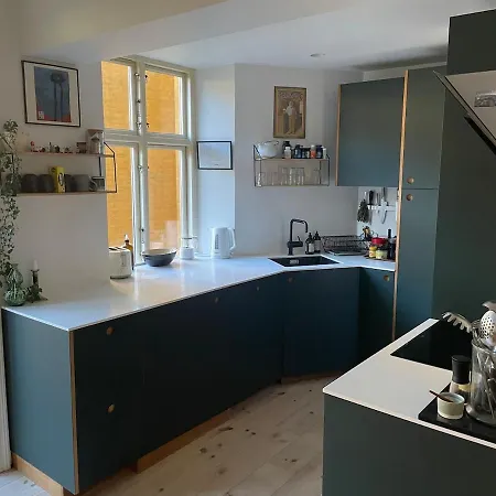 Stunning Authentic Renovated I Near Lakes & Metro Copenhagen