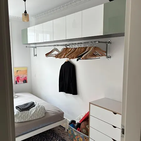 Stunning Authentic Renovated I Near Lakes & Metro Koppenhága