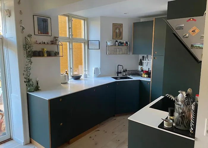 Stunning Authentic Renovated I Near Lakes & Metro Kopenhagen