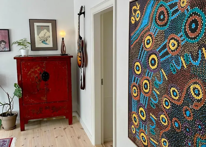 Stunning Authentic Renovated I Near Lakes & Metro